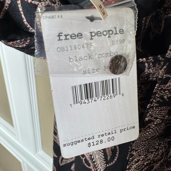 Revolve Free People Kissing Sunlight Jumpsuit in Black Combo M NWT - Picture 6 of 9